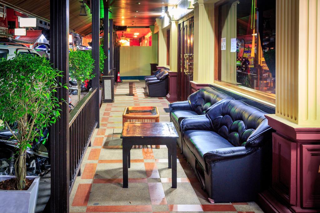 Casanova Inn Pattaya Extérieur photo